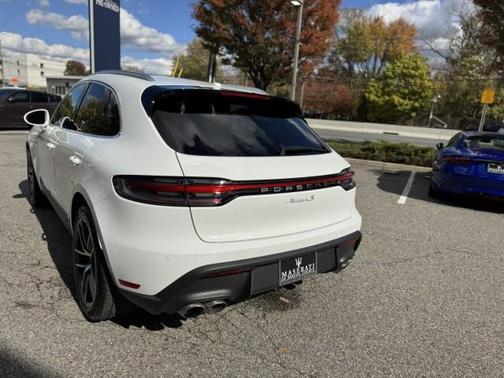 2024 Porsche Macan S