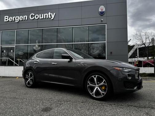 Grigio Maratea Metallic 2023 Maserati Levante GT