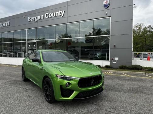 FUORISERIE-URBAN GREEN 2023 Maserati Levante Modena S