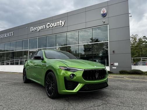 FUORISERIE-URBAN GREEN 2023 Maserati Levante Modena S
