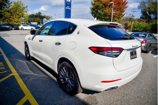 2024 Maserati Levante GT Ultima