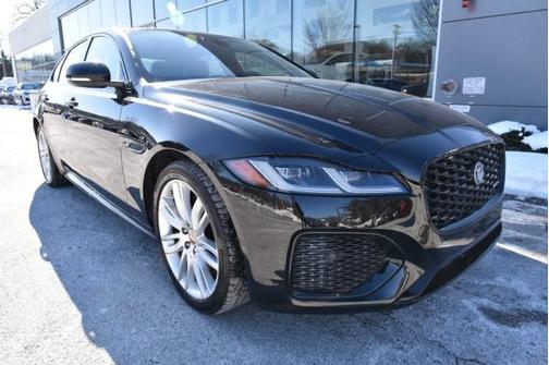 2022 Jaguar XF R-Dynamic SE