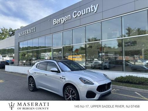 Bianco Astro Metallic 2023 Maserati Grecale Modena ~ Premium Plus & Techssistance Package
