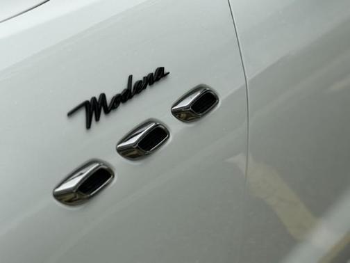 2022 Maserati Levante Modena S