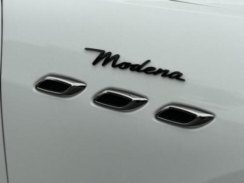 2022 Maserati Levante Modena S