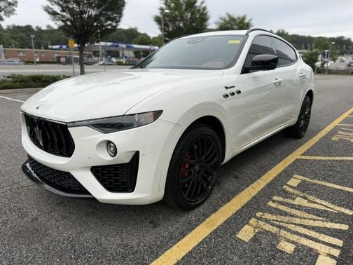 2022 Maserati Levante Modena S