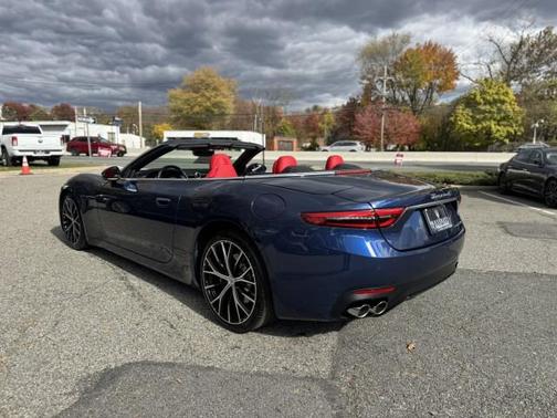 2026 Maserati GranCabrio BLU MODENA // ROSSO