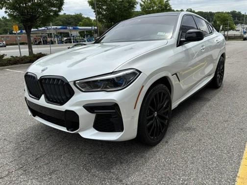 Mineral White Metallic 2023 BMW X6 xDrive40i