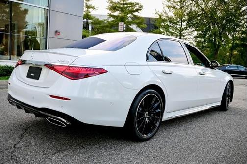 WHITE 2024 Mercedes-Benz S-Class S 580 4MATIC