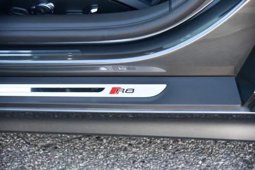 2017 Audi R8 5.2 quattro for sale in Upper Saddle River, NJ - image 23