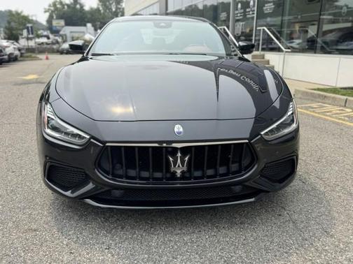 2023 Maserati Ghibli Modena Q4