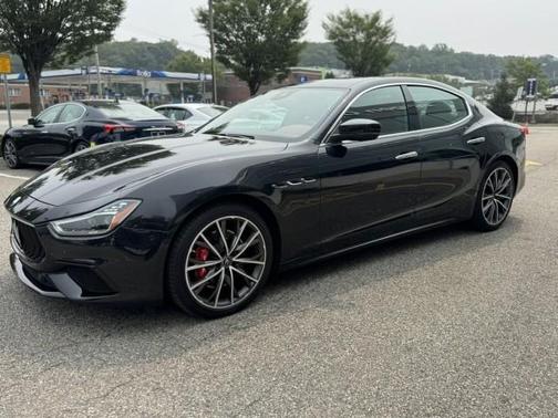 2023 Maserati Ghibli Modena Q4