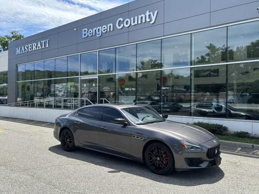 Grigio Maratea Metallic 2023 Maserati Quattroporte Modena Q4
