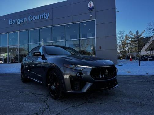 2022 Maserati Levante Modena S