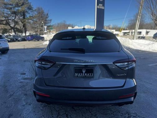 2022 Maserati Levante Modena S