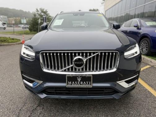 2022 Volvo XC90 T6 Inscription