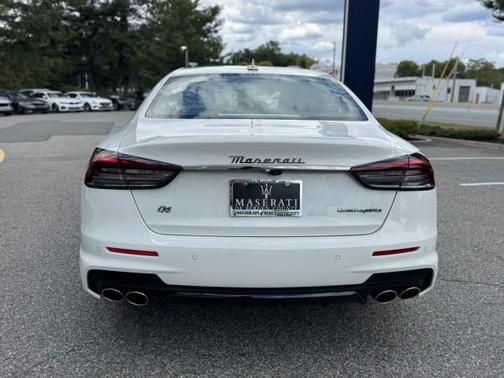 2024 Maserati Quattroporte Modena Ultima Q4 ~ BOWERS & WILKINS ~ HIGH GLOSS CARBON FIBER