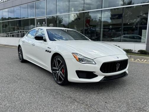 2024 Maserati Quattroporte Modena Ultima Q4 ~ BOWERS & WILKINS ~ HIGH GLOSS CARBON FIBER