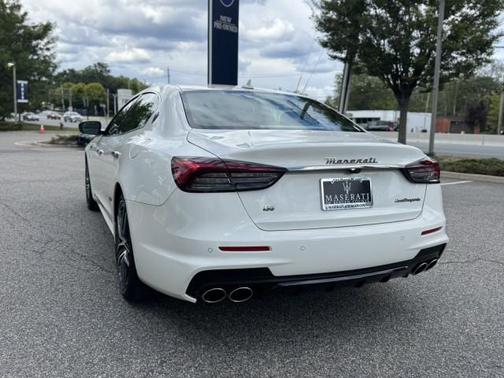 2024 Maserati Quattroporte Modena Ultima Q4 ~ BOWERS & WILKINS ~ HIGH GLOSS CARBON FIBER