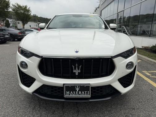 2022 Maserati Levante Modena