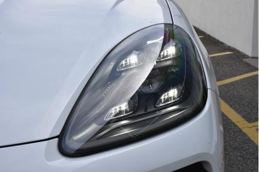 2022 Porsche Cayenne Platinum Edition