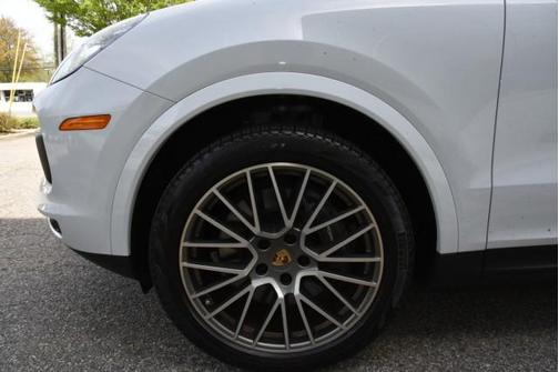 2022 Porsche Cayenne Platinum Edition