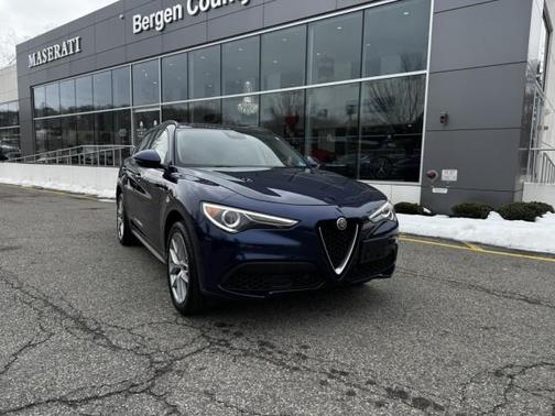 2018 Alfa Romeo Stelvio Sport