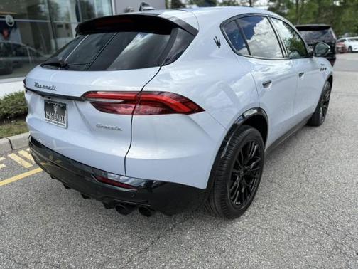 2023 Maserati Grecale Modena ~ BIANCO ASTRO //ROSSO ` CPO ELEGIBLE