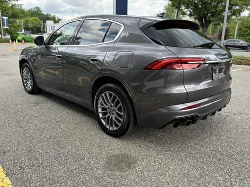 Grigio Lava Metallic 2023 Maserati Grecale GT