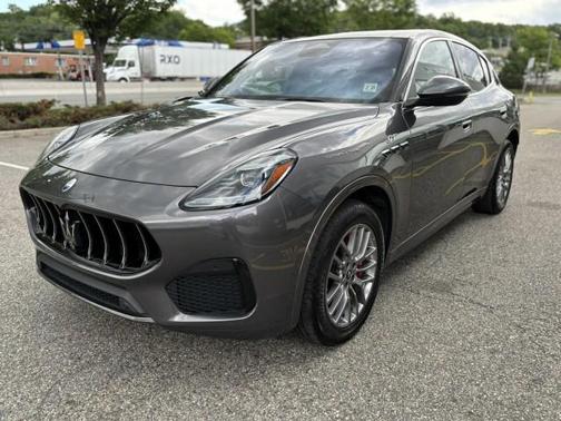 Grigio Lava Metallic 2023 Maserati Grecale GT