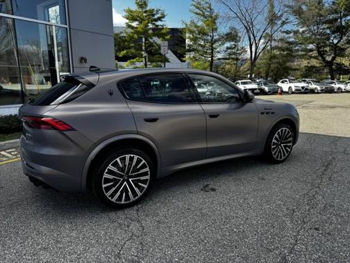 Rame Folgore Metallic 2025 Maserati Grecale Modena