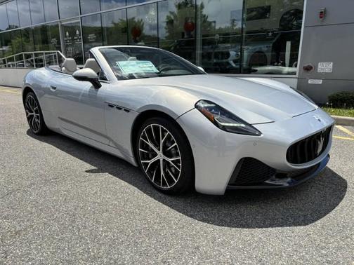 Bianco Astro Metallic 2026 Maserati GranCabrio Open-air GRAND touring !!!!