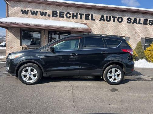Tuxedo Black 2014 Ford Escape SE SUV
