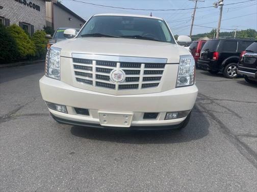 2009 Cadillac Escalade Base