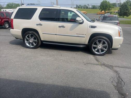 2009 Cadillac Escalade Base
