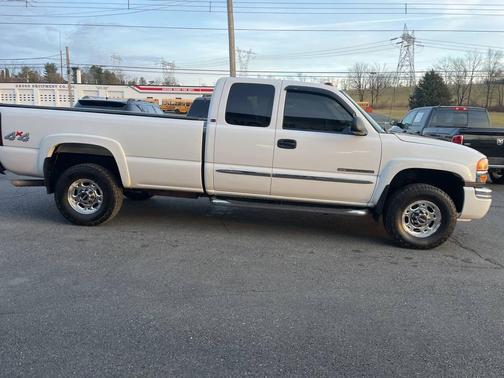 2007 GMC Sierra 2500 SLE2 H/D Extended Cab