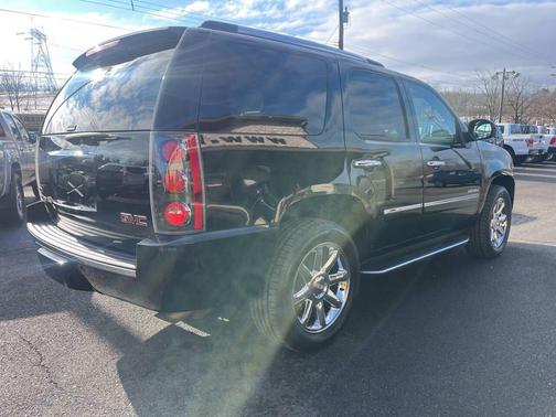 2010 GMC Yukon Denali