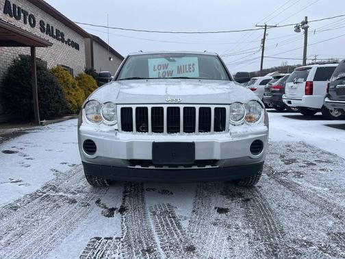2006 Jeep Grand Cherokee Laredo