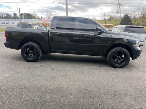 2016 RAM 1500 Sport