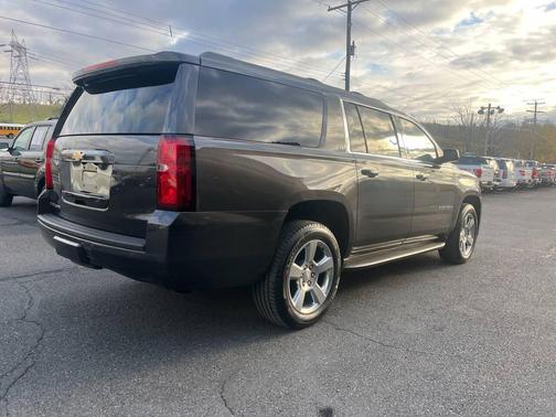 2016 Chevrolet Suburban LT