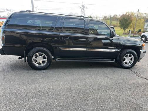 2005 GMC Yukon XL 1500 SLT