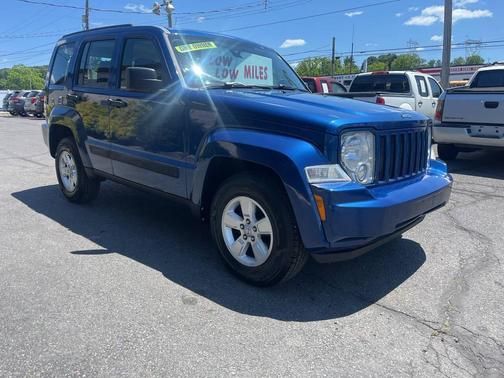 Deep Water Blue Pearlcoat 2010 Jeep Liberty Sport