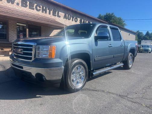 Heritage Blue Metallic 2013 GMC Sierra 1500 SLE1