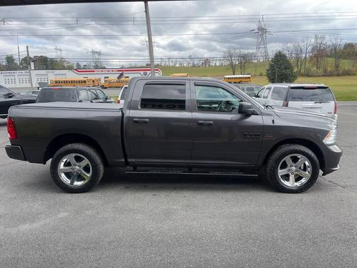 2017 RAM 1500 Tradesman/Express