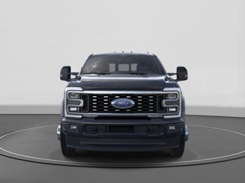 Agate Black Metallic 2026 Ford F-450 Platinum