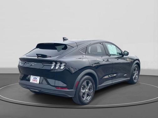 2022 Ford Mustang Mach-E Select