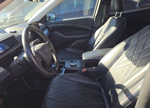 2022 Ford Mustang Mach-E Select