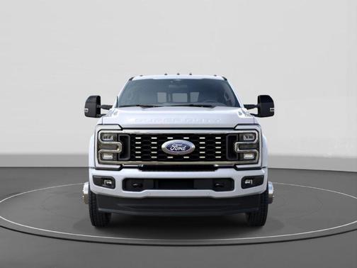 Star White Metallic Tri-Coat 2027 Ford F-450 Platinum