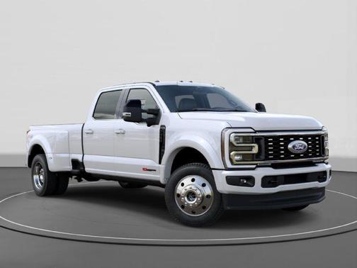 Star White Metallic Tri-Coat 2027 Ford F-450 Platinum