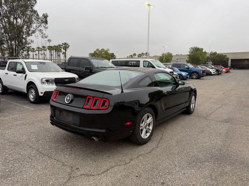 2014 Ford Mustang V6